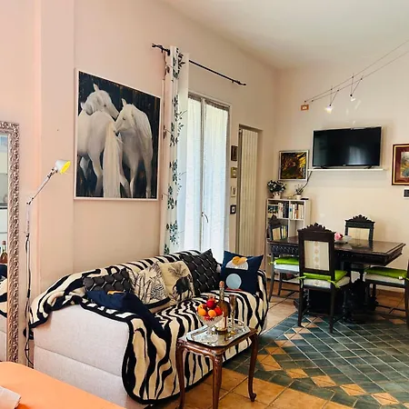 House Of Artist * Isolabona