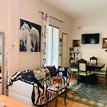 House Of Artist * Isolabona