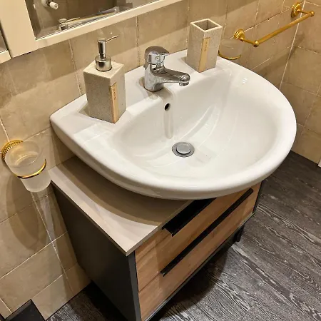 House Of Artist * Isolabona