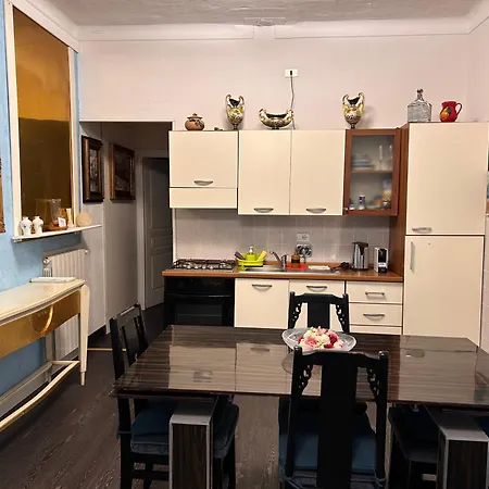 Apartman House Of Artist *
