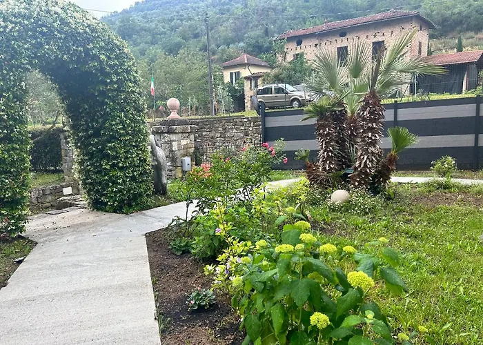 House Of Artist * Isolabona