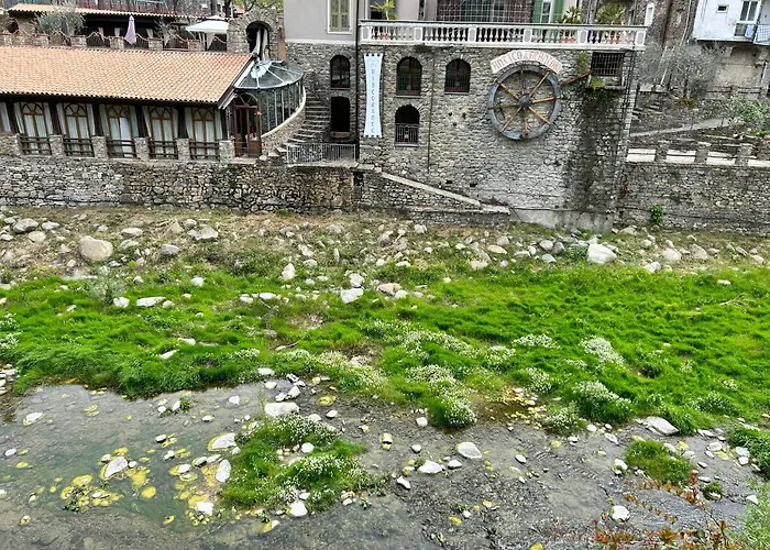 House Of Artist 아파트 *