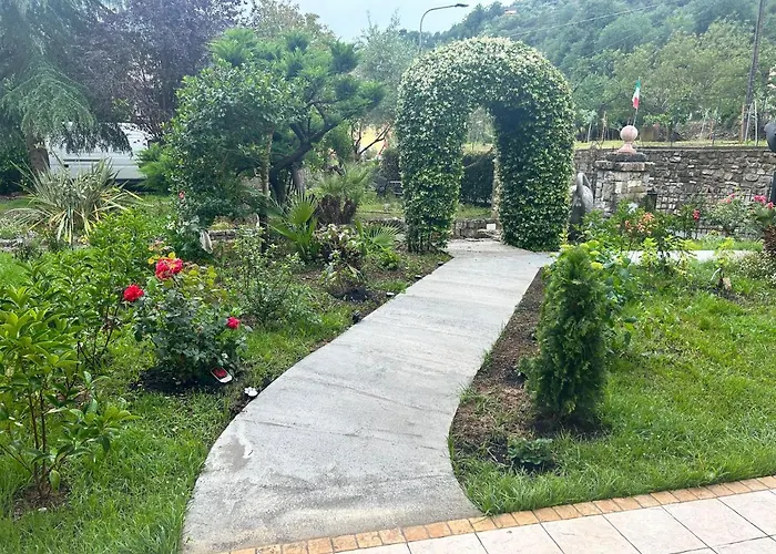 아파트 House Of Artist